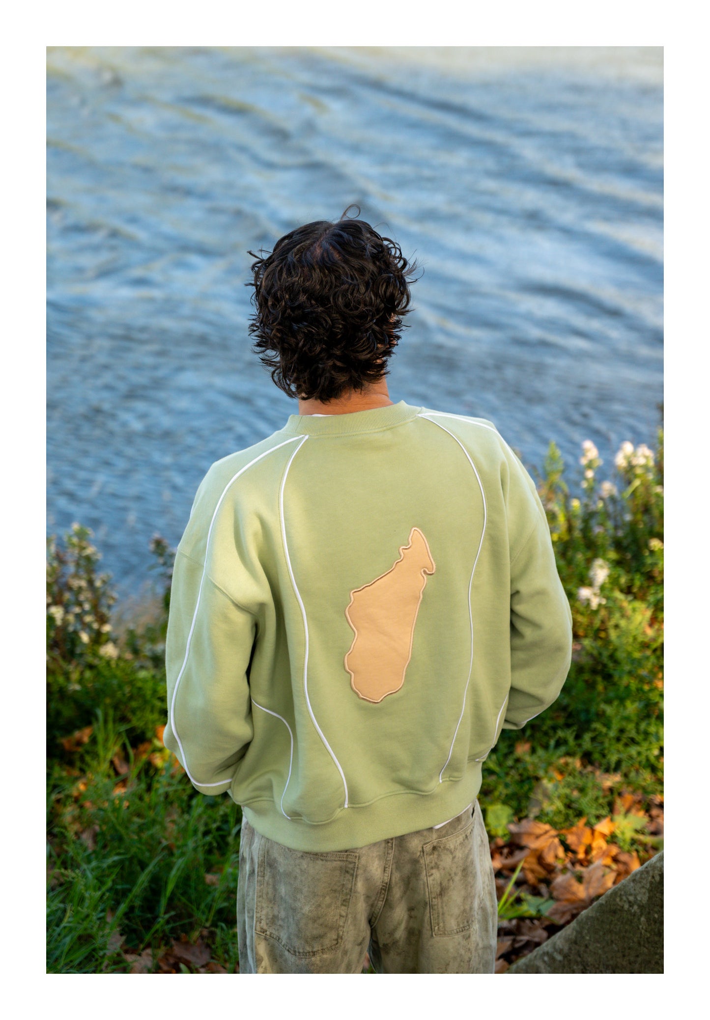 TIANA – Oversize Crewneck “Heritage”